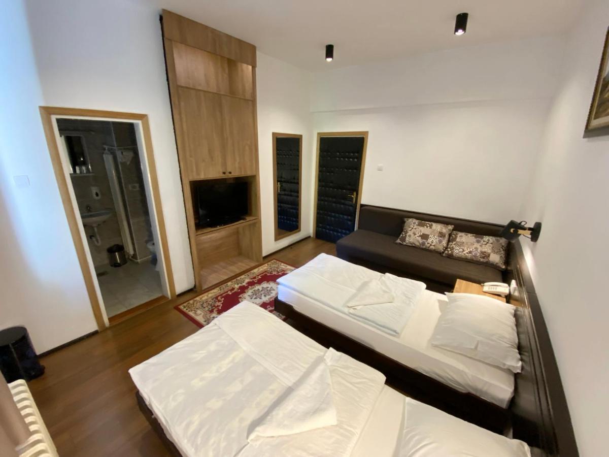 Hotel Komovi Andrijevica Buitenkant foto