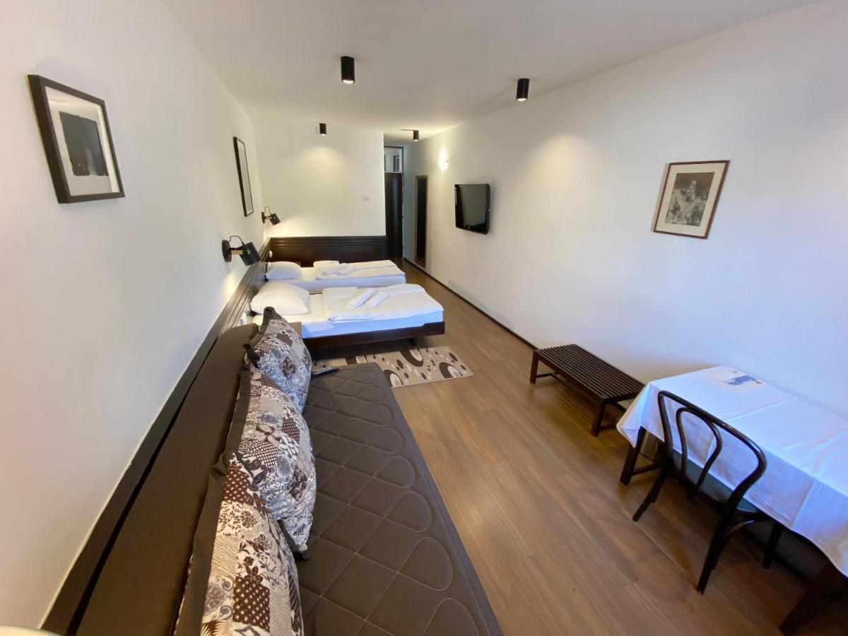 Hotel Komovi Andrijevica Buitenkant foto