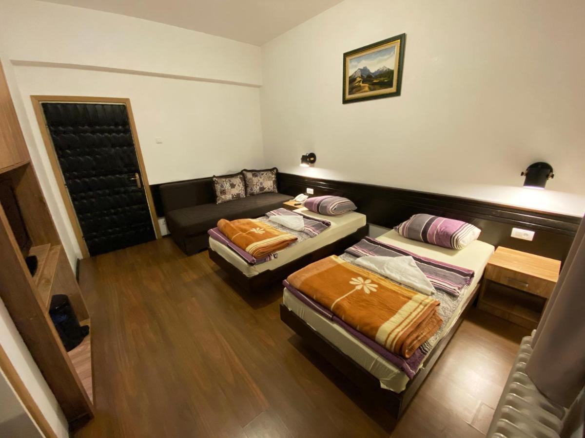 Hotel Komovi Andrijevica Buitenkant foto