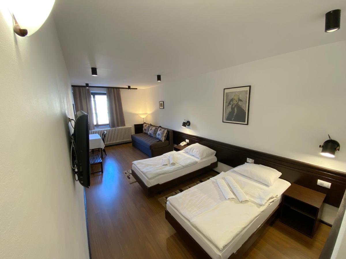 Hotel Komovi Andrijevica Buitenkant foto