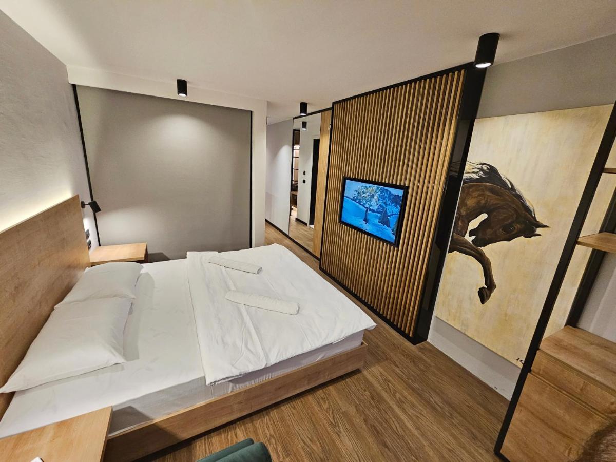 Hotel Komovi Andrijevica Buitenkant foto