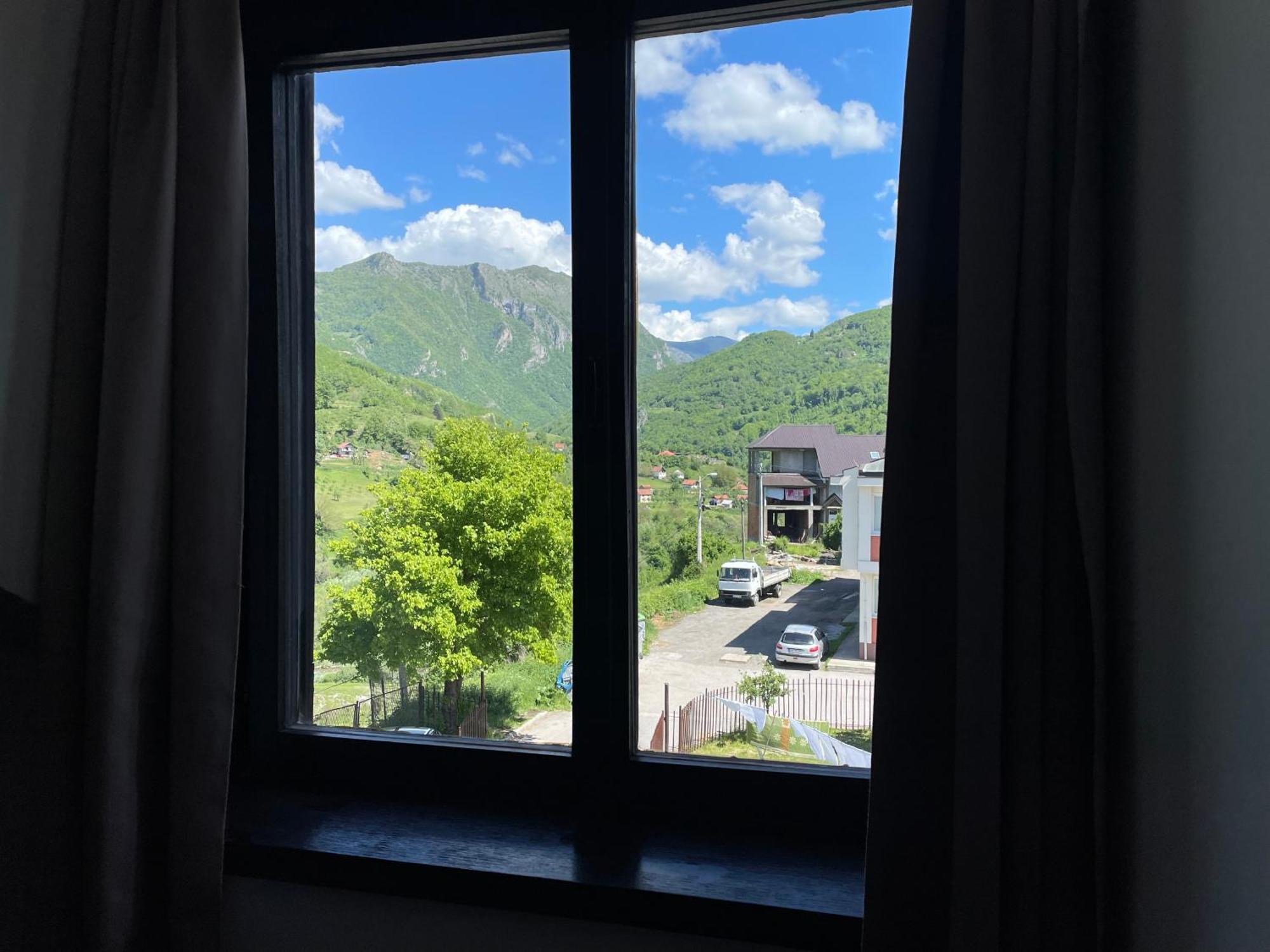 Hotel Komovi Andrijevica Kamer foto