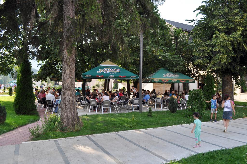 Hotel Komovi Andrijevica Buitenkant foto