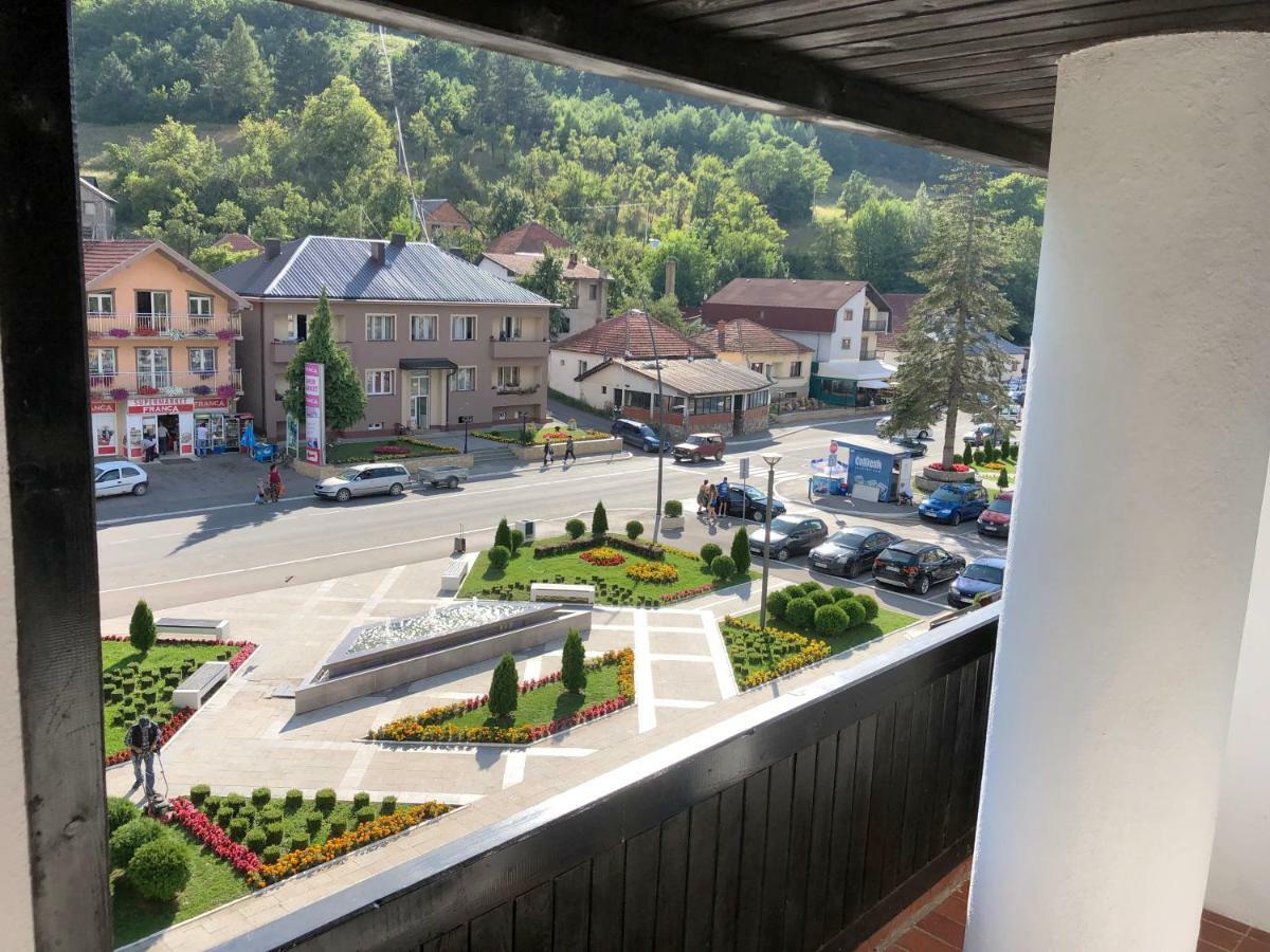 Hotel Komovi Andrijevica Buitenkant foto